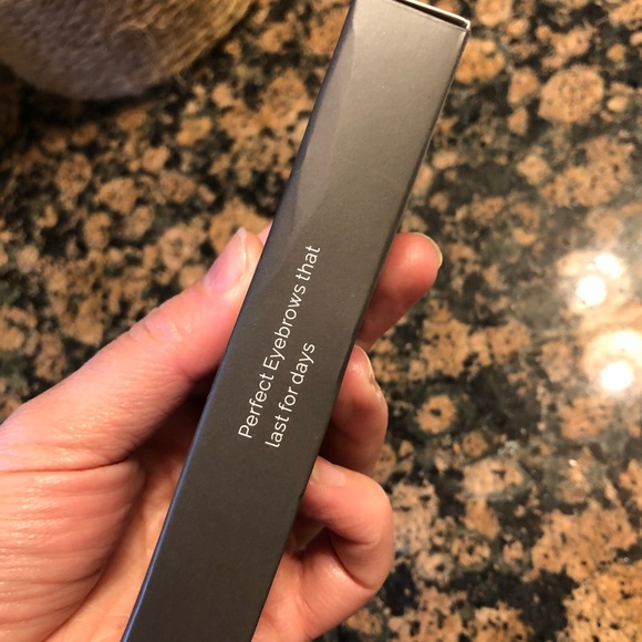 Waterproof eyebrows tint tattoo - Picture 6 of 7